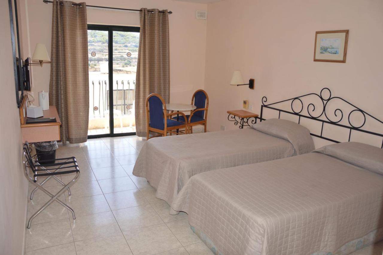 Porto Azzurro Aparthotel St. Paul's Bay Luaran gambar